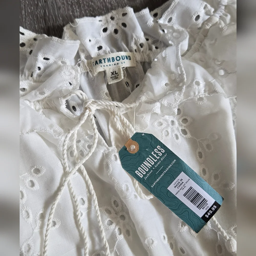 NWT White Floral Eyelet Dress EARTHBOUND Clothing XL - Picture 2 of 3